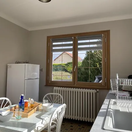 Prázdninový dům Maison Familiale Renovee, Grand Jardin, Proche De Vichy - Fr-1-489-548 *